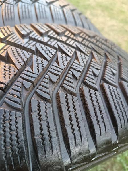 Laufenn 235/55 R19 Zimska