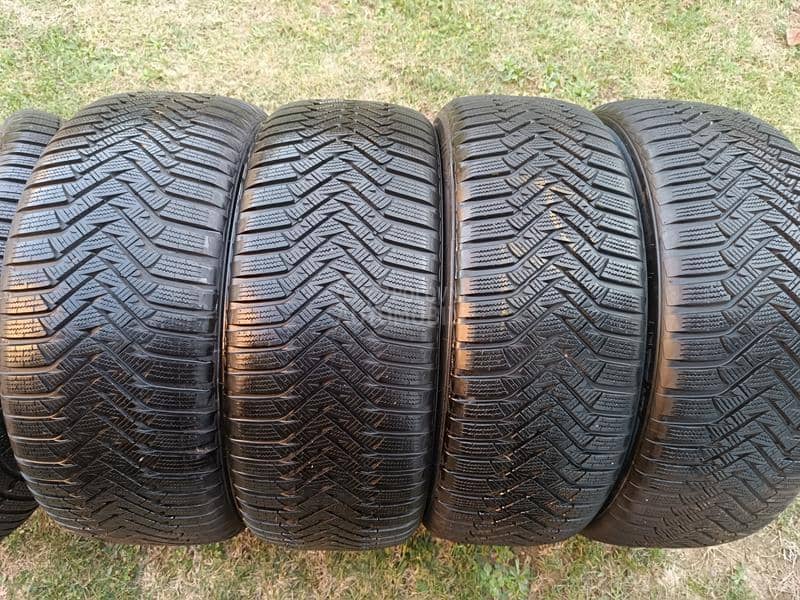 Laufenn 235/55 R19 Zimska