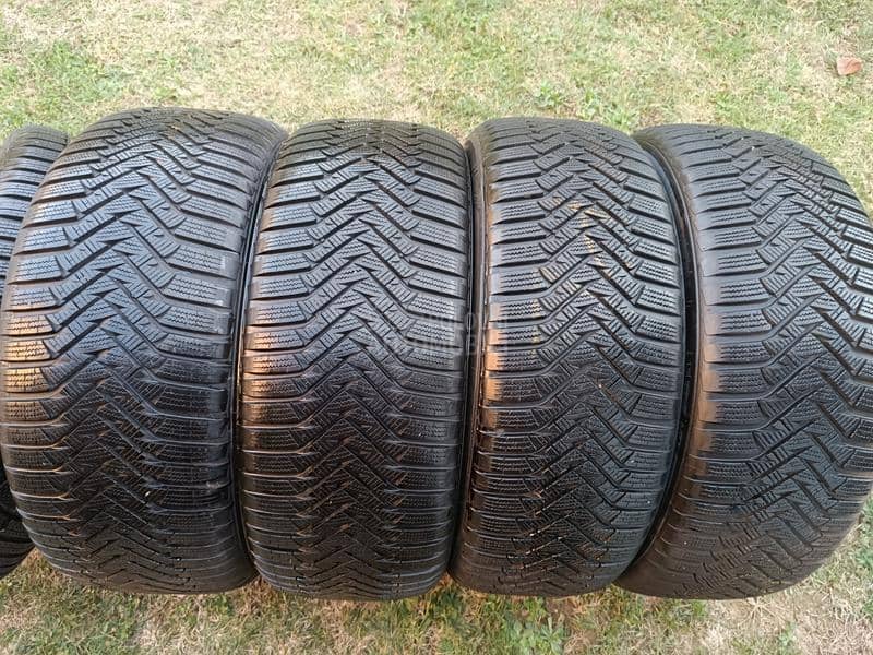 Laufenn 235/55 R19 Zimska