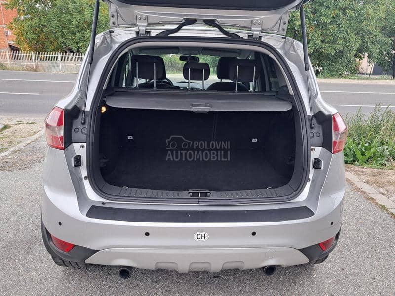 Ford Kuga 4x4 CH Ford Kuga 4x4 CH