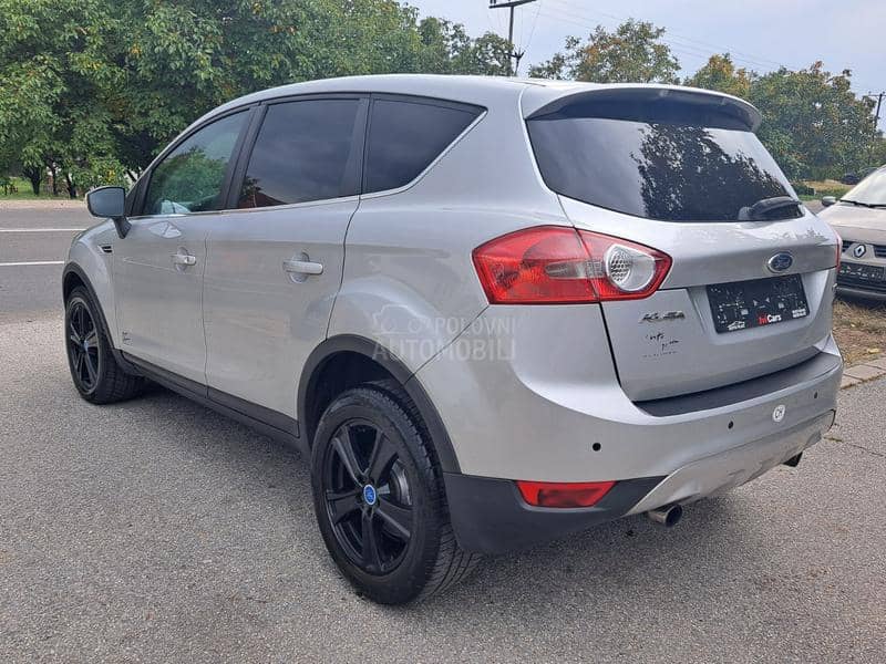 Ford Kuga 4x4 CH Ford Kuga 4x4 CH