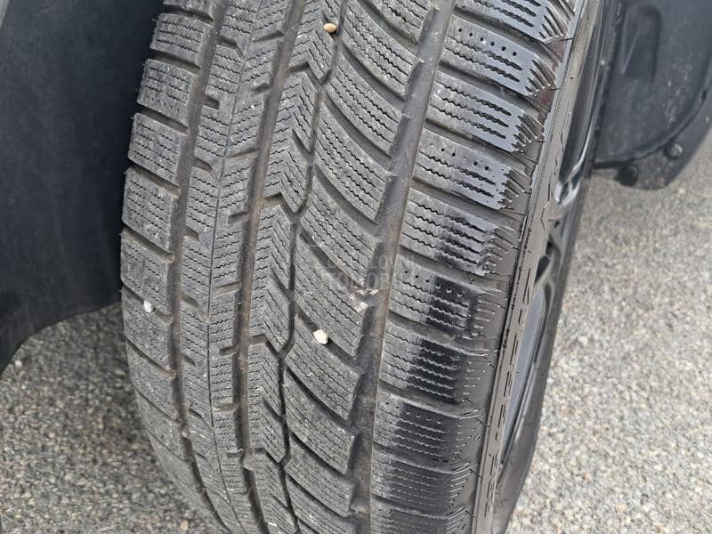 Ford Kuga 4x4 CH Ford Kuga 4x4 CH