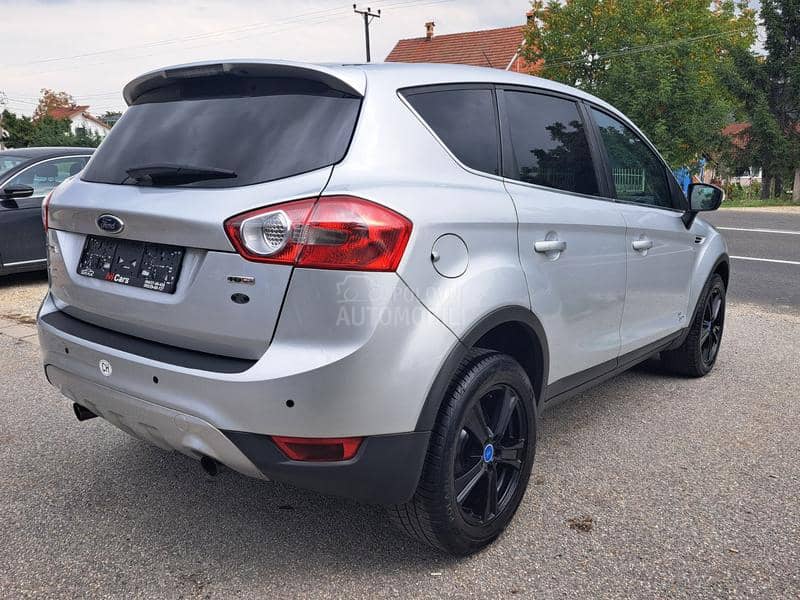 Ford Kuga 4x4 CH Ford Kuga 4x4 CH