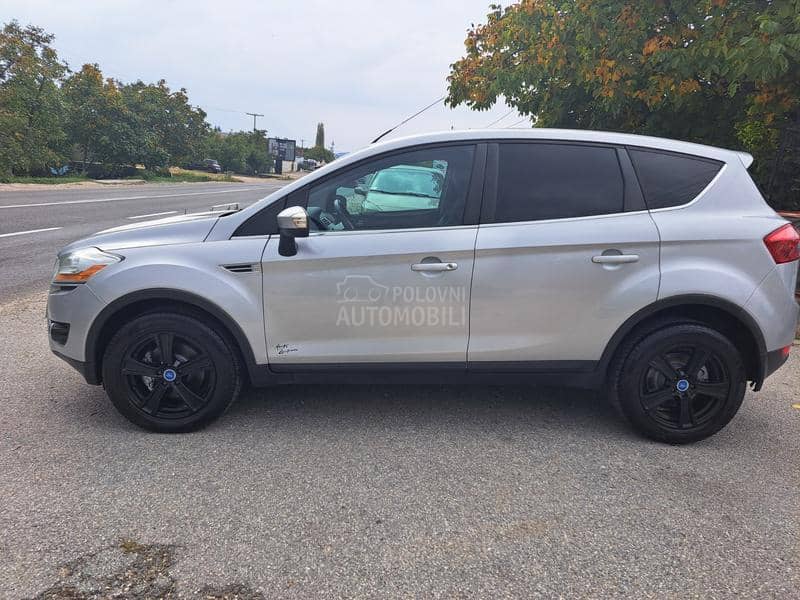 Ford Kuga 4x4 CH Ford Kuga 4x4 CH