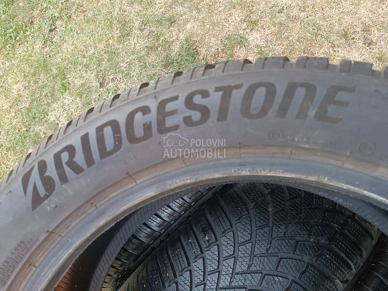 Bridgestone 235/55 R20 Zimska