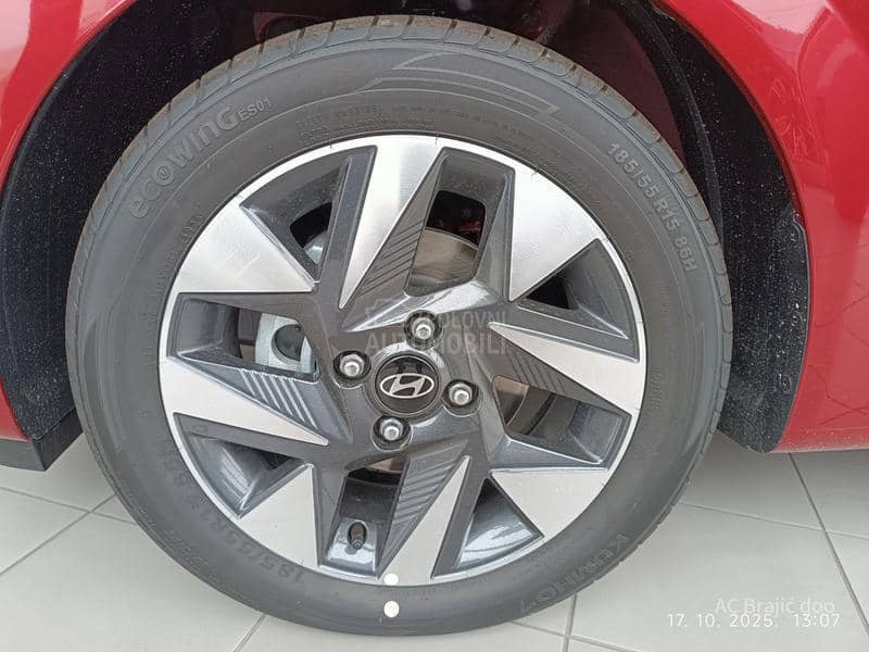 Hyundai i10 1.2 MPI PREMIUM AMT5