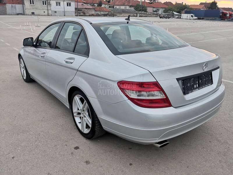 Mercedes Benz C 200 KOMPRESO.R/DE/NOV