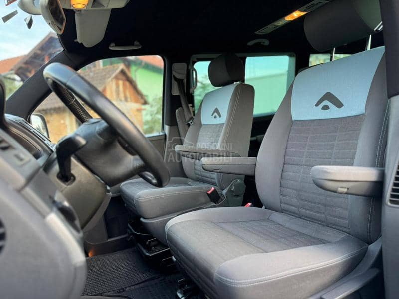 Volkswagen Multivan 2.5 TDI Caravela