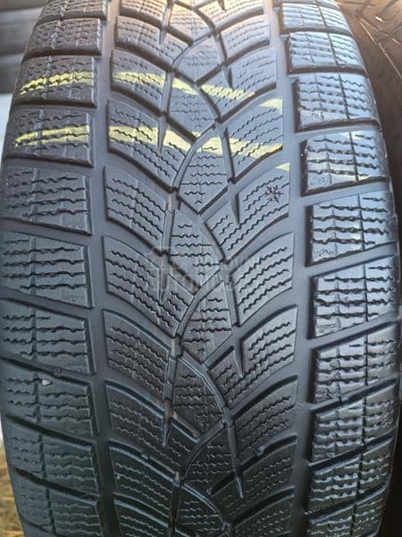 Goodyear 225/55 R18 Zimska