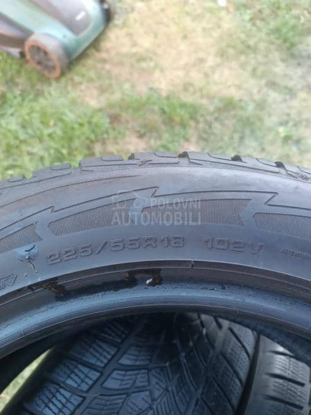 Goodyear 225/55 R18 Zimska