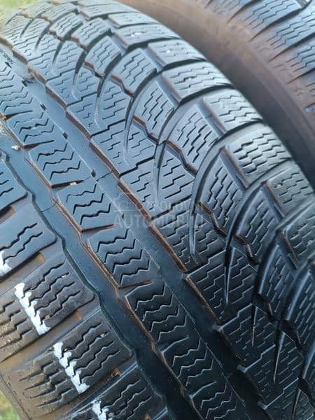 Nokian 225/55 R17 Zimska