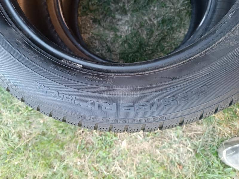 Nokian 225/55 R17 Zimska