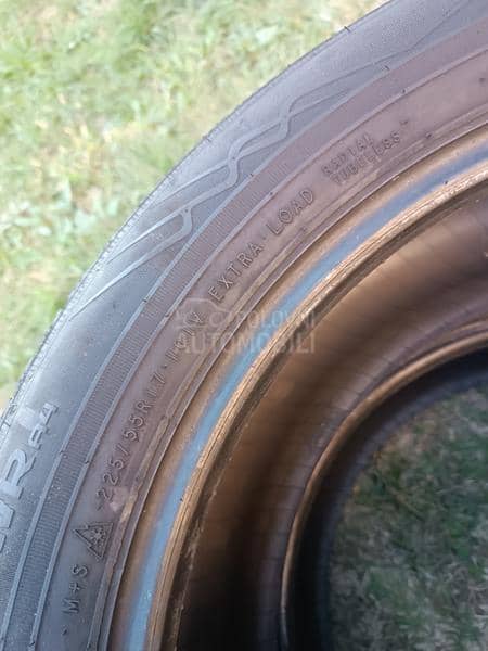 Nokian 225/55 R17 Zimska