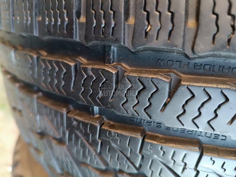 Nokian 225/55 R17 Zimska