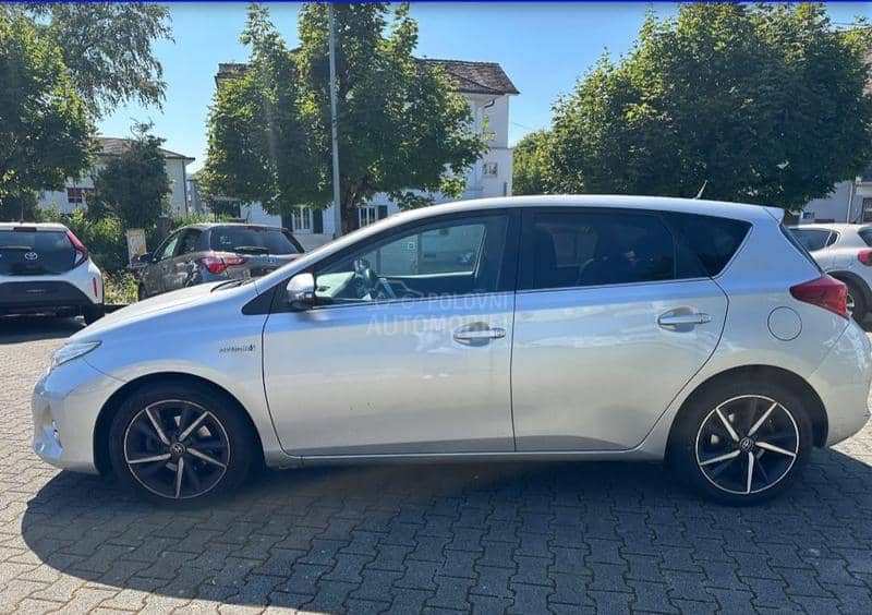 Toyota Auris 1.8 HSD