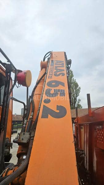 Iveco 4x4  kiper sa kranom