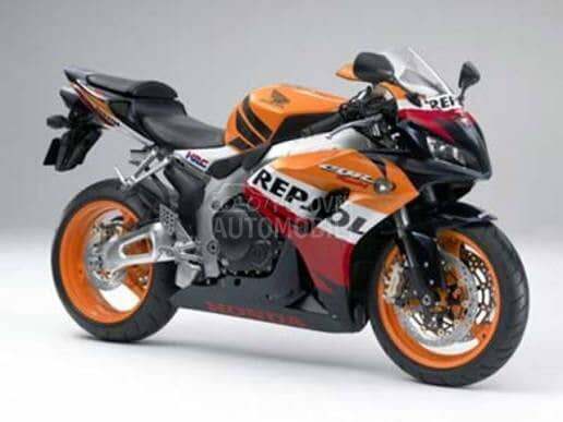 Honda cbr 1000rr polovni delov