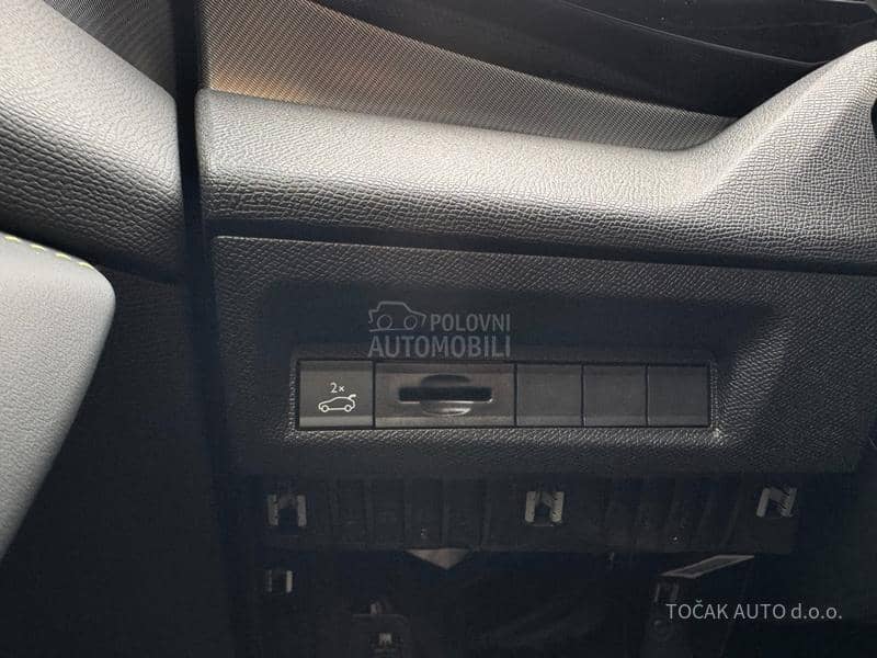 Peugeot 408 GT 1.6E 215 N1