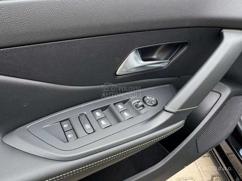 Peugeot 408 GT 1.6E 215 N1