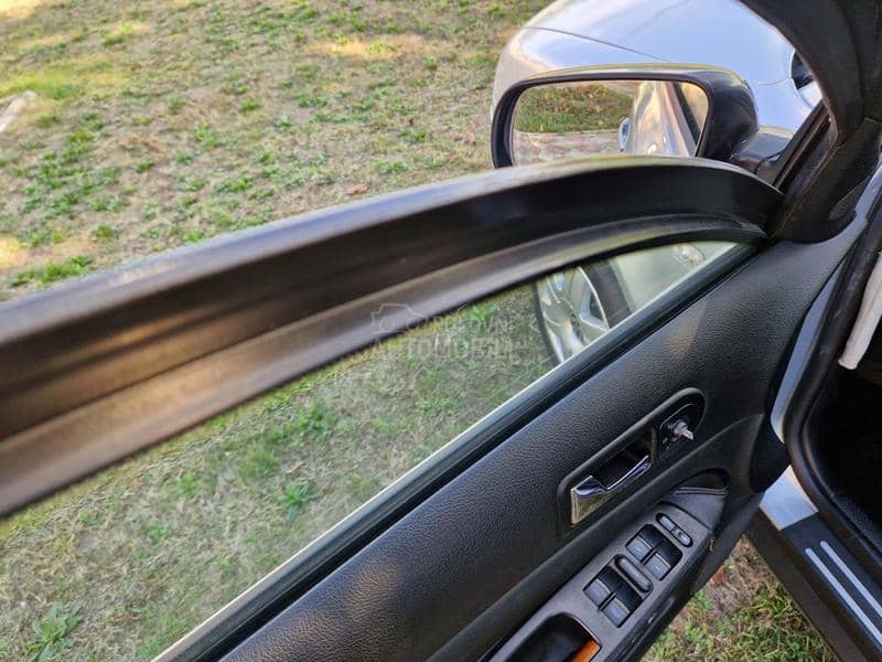 Volkswagen Passat B5.5 2.8  BLINDA