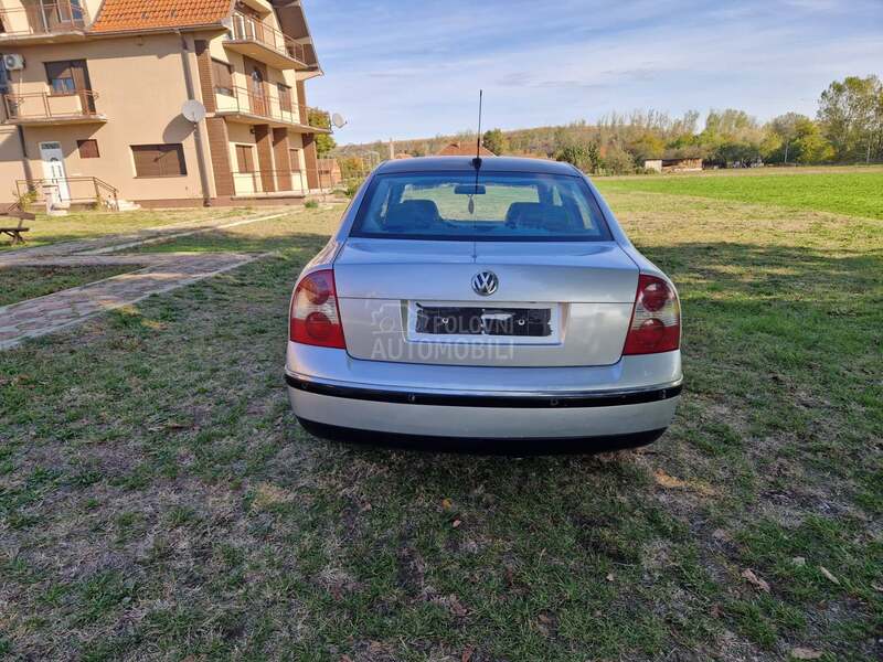 Volkswagen Passat B5.5 2.8  BLINDA