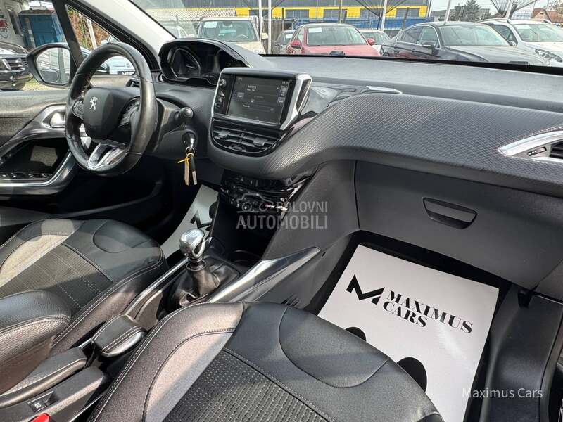 Peugeot 2008 1.6 HDI ALLURE