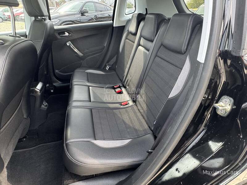 Peugeot 2008 1.6 HDI ALLURE