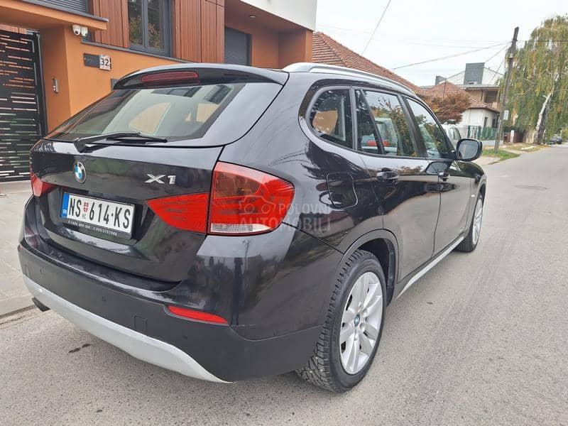 BMW X1  BMW X1