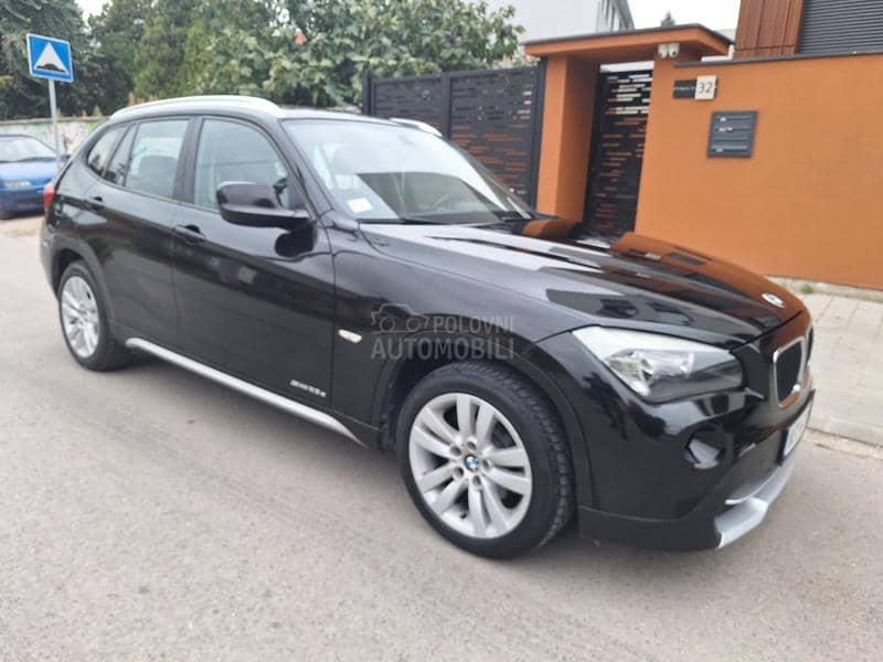BMW X1  BMW X1