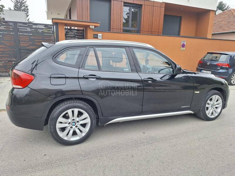 BMW X1  BMW X1
