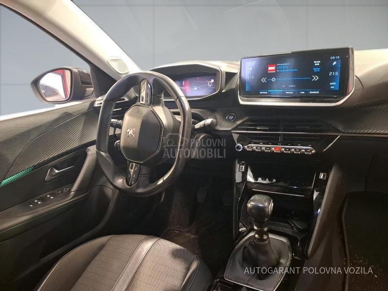 Peugeot 2008 1.2 PURETECH ALLURE