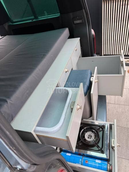 Volkswagen Multivan 2.5 TDI Caravela