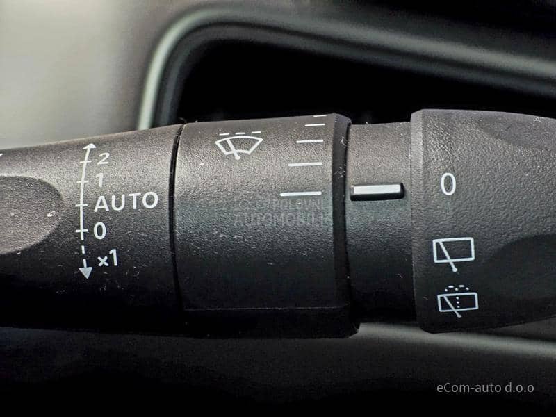 Jeep Avenger 1.2 MHEV  A/T