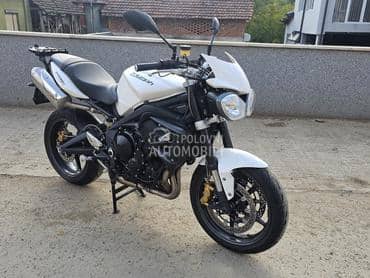 Triumph Street Triple 675 R
