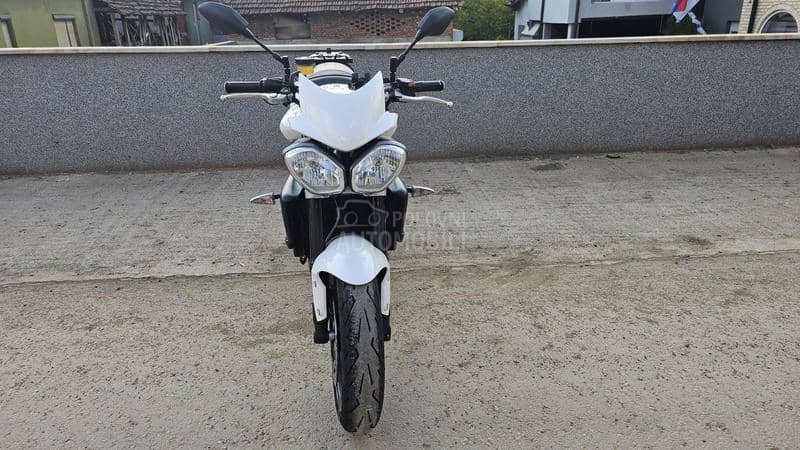 Triumph Street Triple 675 R
