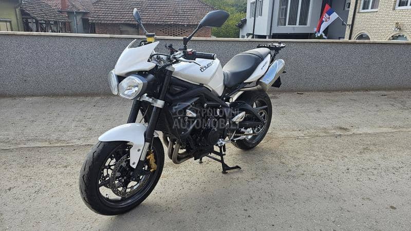 Triumph Street Triple 675 R