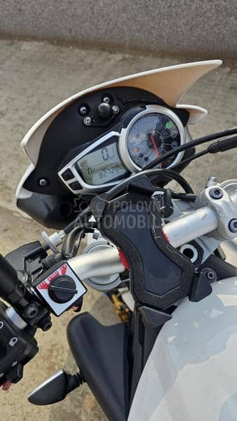 Triumph Street Triple 675 R