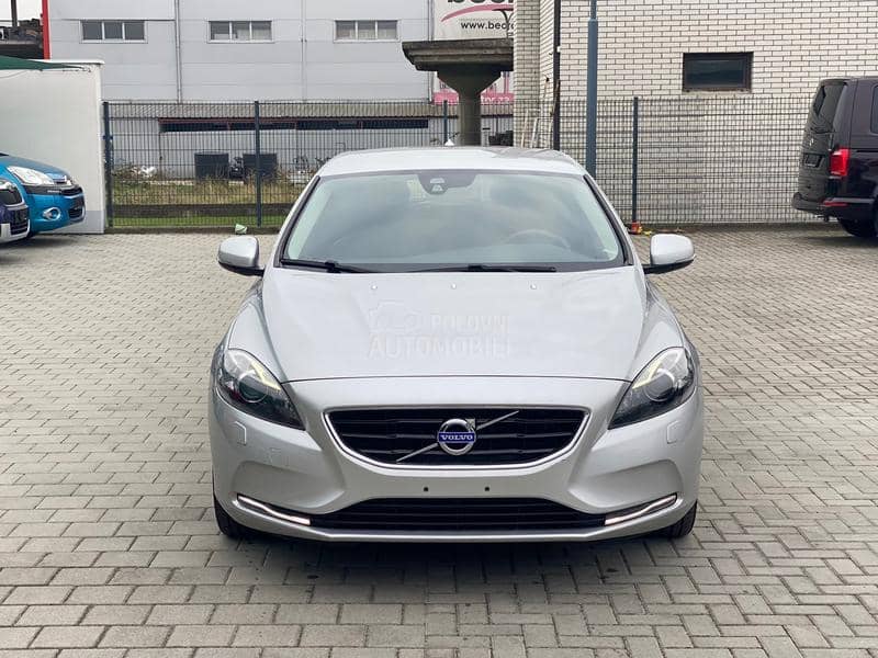 Volvo V40 D3 Summum CH