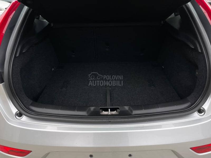 Volvo V40 D3 Summum CH