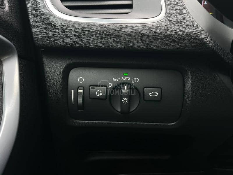 Volvo V40 D3 Summum CH
