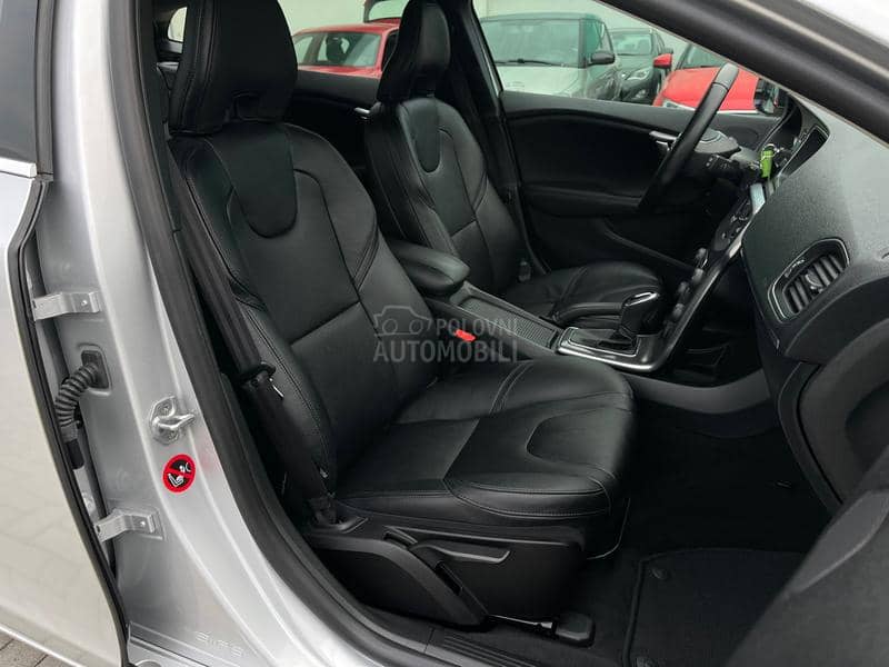 Volvo V40 D3 Summum CH