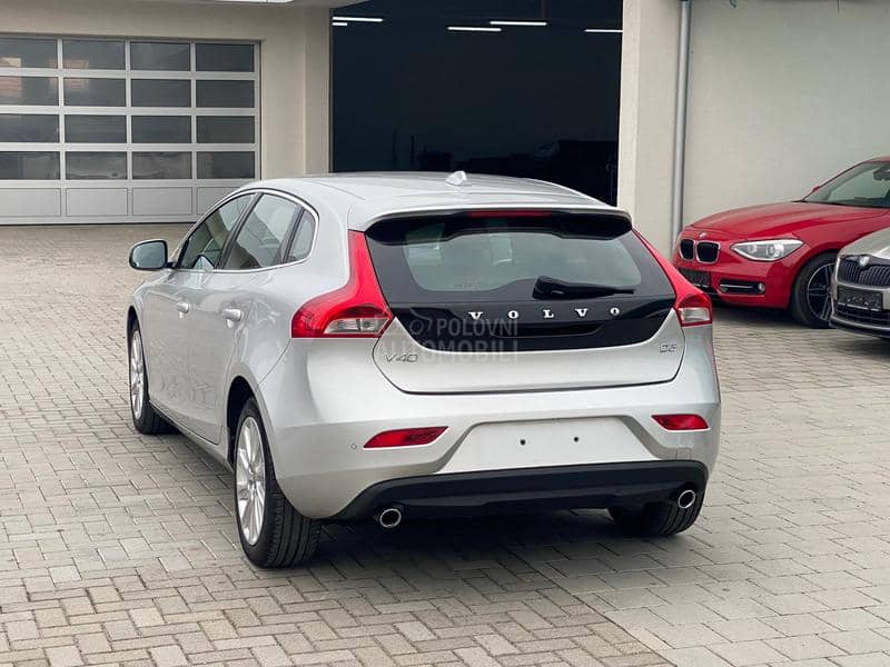 Volvo V40 D3 Summum CH
