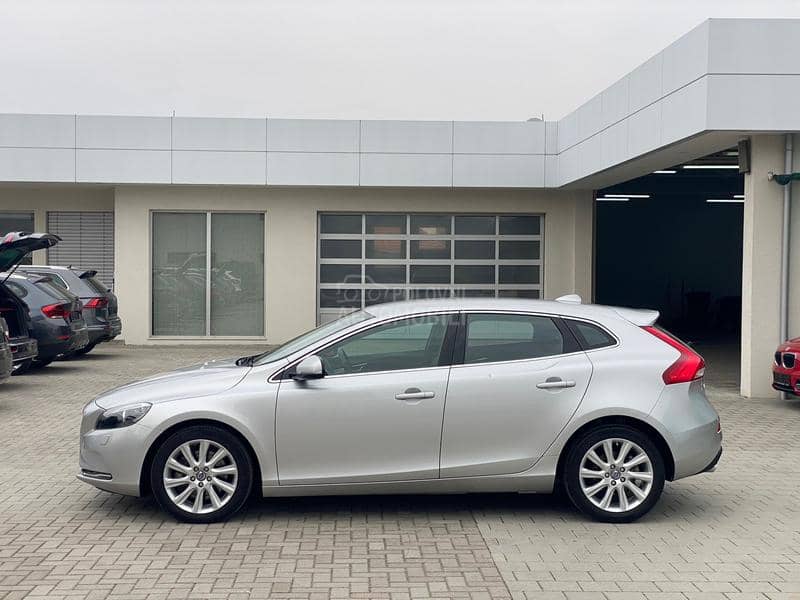 Volvo V40 D3 Summum CH