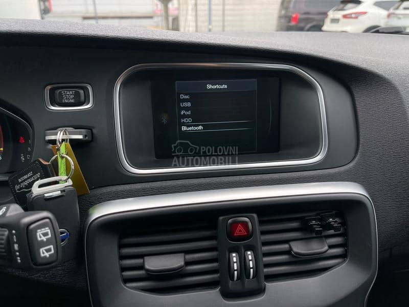 Volvo V40 D3 Summum CH