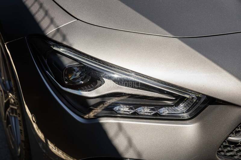 Mercedes Benz CLA 180 