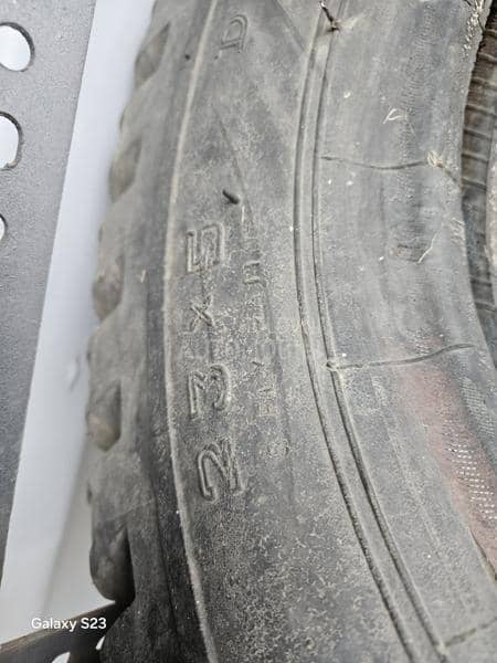 Gume za viljuskar i poljo masi