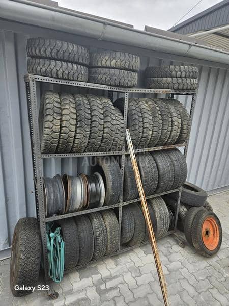 Gume za viljuskar i poljo masi