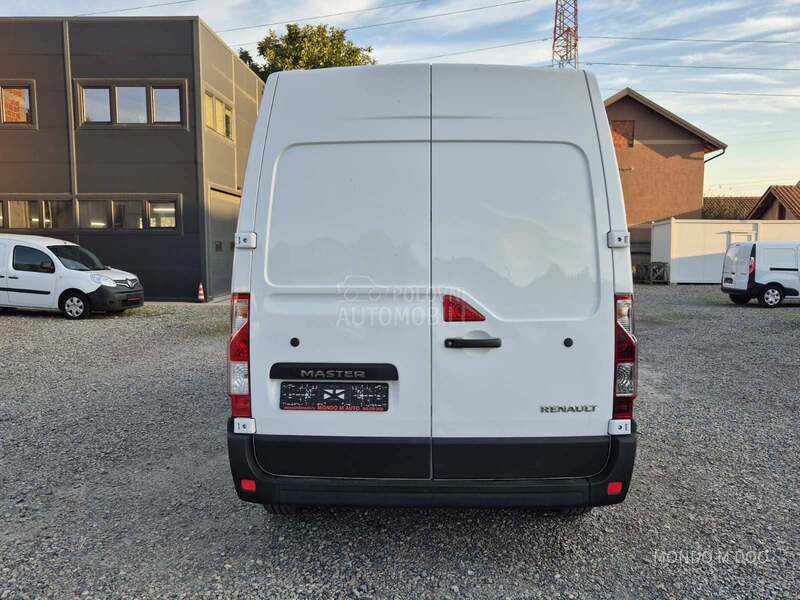 Renault Master 2.3dci L2H2