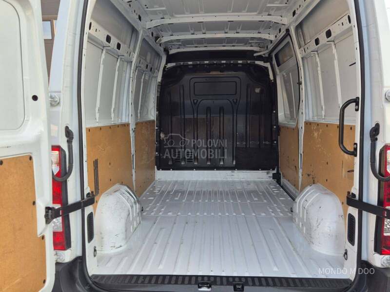 Renault Master 2.3dci L2H2
