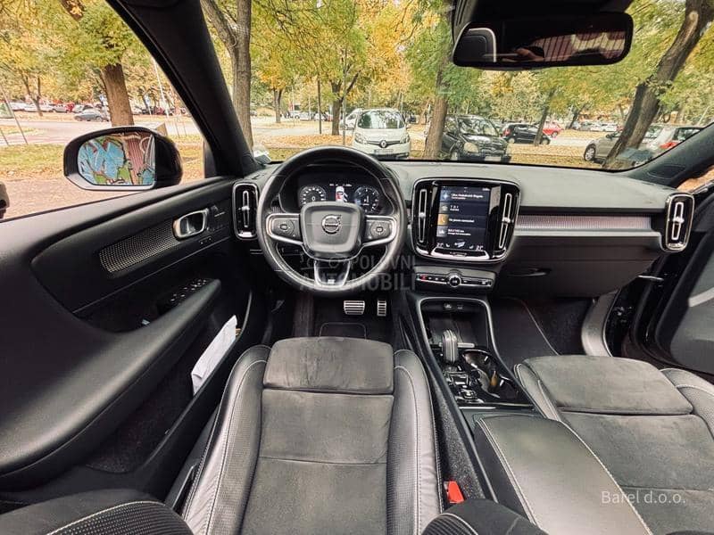 Volvo XC40 2.0 D4 AWD R-DESIGN